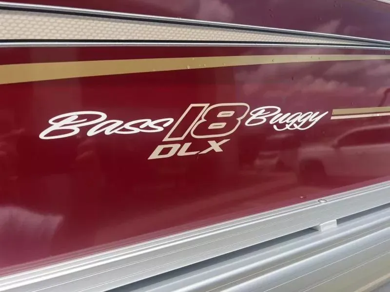 Slide: The Image of Tracker Bass Buggy 18DLX 2023 - 10