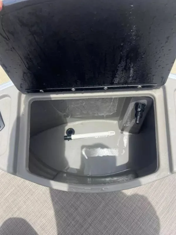 Slide: The Image of Tracker Bass Buggy 18DLX 2023 - 13