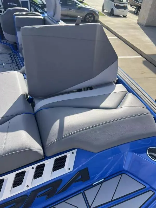 Slide: The Image of Supra SL400 2020 - 12