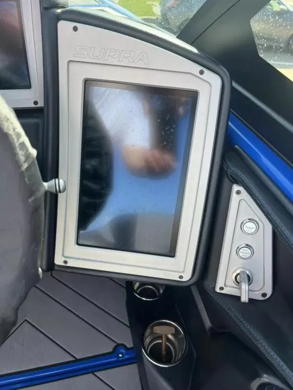 Slide: The Image of Supra SL400 2020 - 20