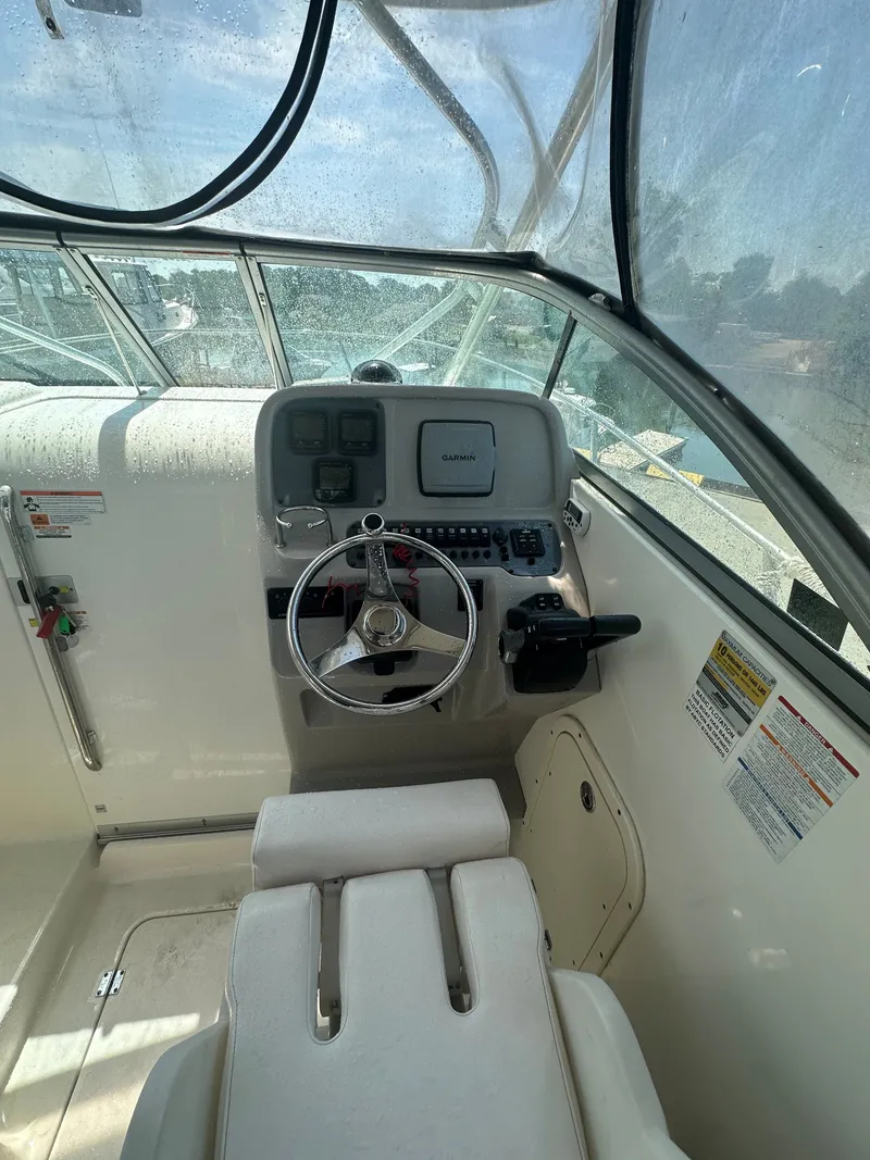 Slide: The Image of Robalo R245 Walkaround 2008 - 14