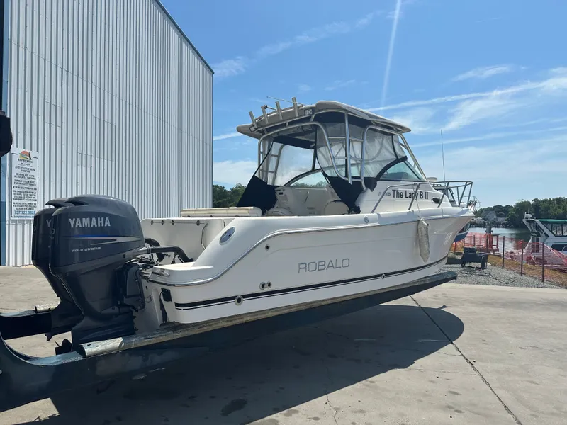 Slide: The Image of Robalo R245 Walkaround 2008 - 2