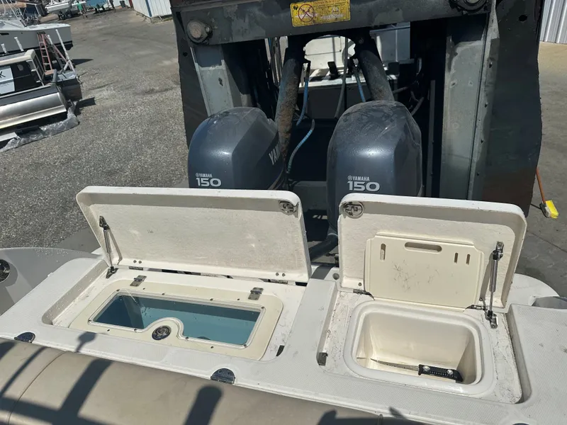 Slide: The Image of Robalo R245 Walkaround 2008 - 7