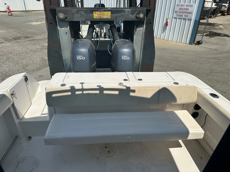 Slide: The Image of Robalo R245 Walkaround 2008 - 9