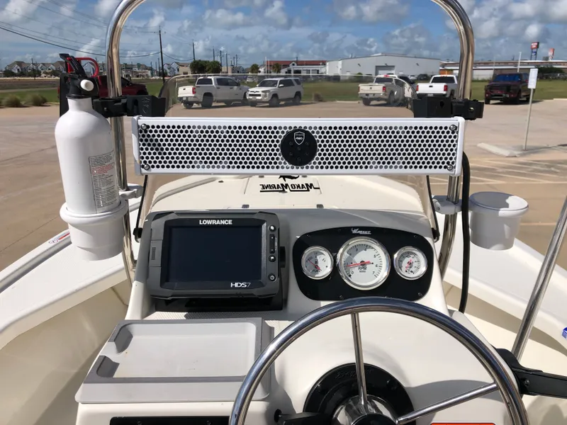 Slide: The Image of Mako 18 LTS Inshore 2014 - 14