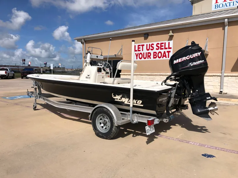 Slide: The Image of Mako 18 LTS Inshore 2014 - 3