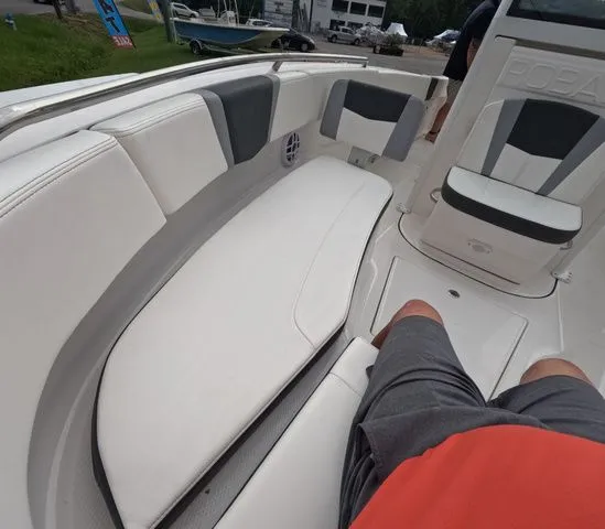 Slide: The Image of Robalo Center Console R250 In Stock 2026 - 42