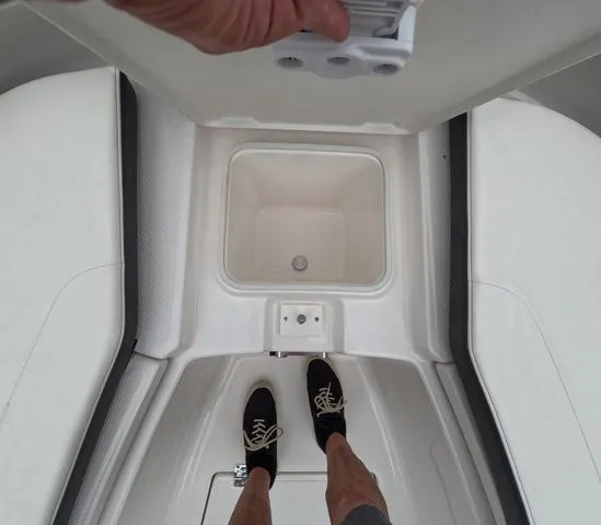 Slide: The Image of Robalo Center Console R250 In Stock 2026 - 43