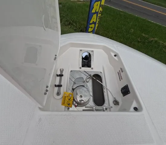 Slide: The Image of Robalo Center Console R250 In Stock 2026 - 47