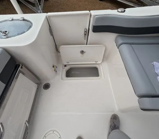 Slide: The Image of Robalo Dual Console R257 In Stock 2026 - 20