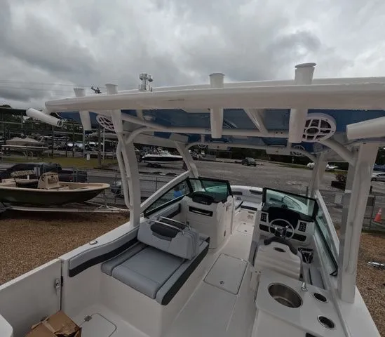 Slide: The Image of Robalo Dual Console R257 In Stock 2026 - 53