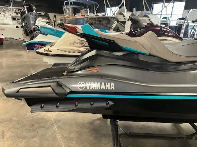 Slide: The Image of 2023 Yamaha WaveRunner VX Cruiser in showroom, side view. - 10
