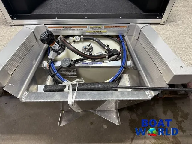 Slide: The Image of Tahoe Sport 2385 Rear Fish & Honda 4-Stroke EFI 2026 - 37