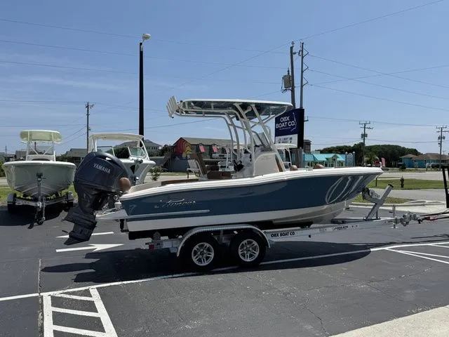 Slide: The Image of Pioneer 202 Sportfish 2025 - 4