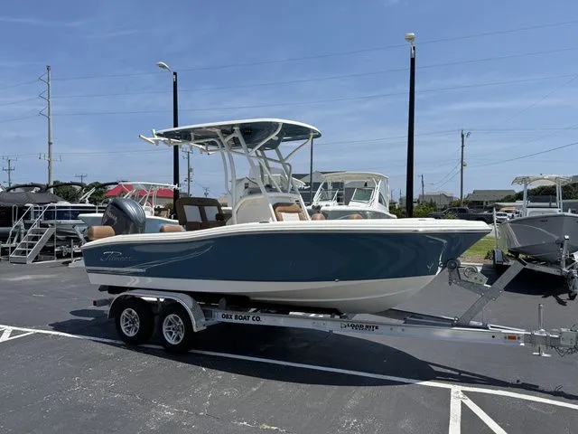 Slide: The Image of Pioneer 202 Sportfish 2025 - 5