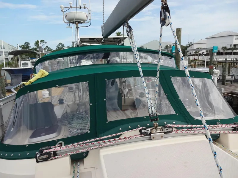 Slide: The Image of Island Packet 440 2006 - 100