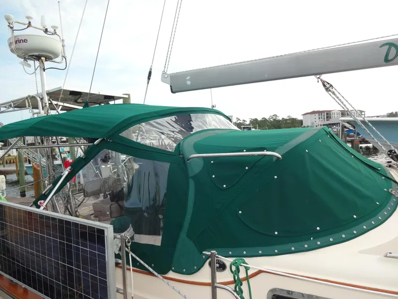 Slide: The Image of Island Packet 440 2006 - 104