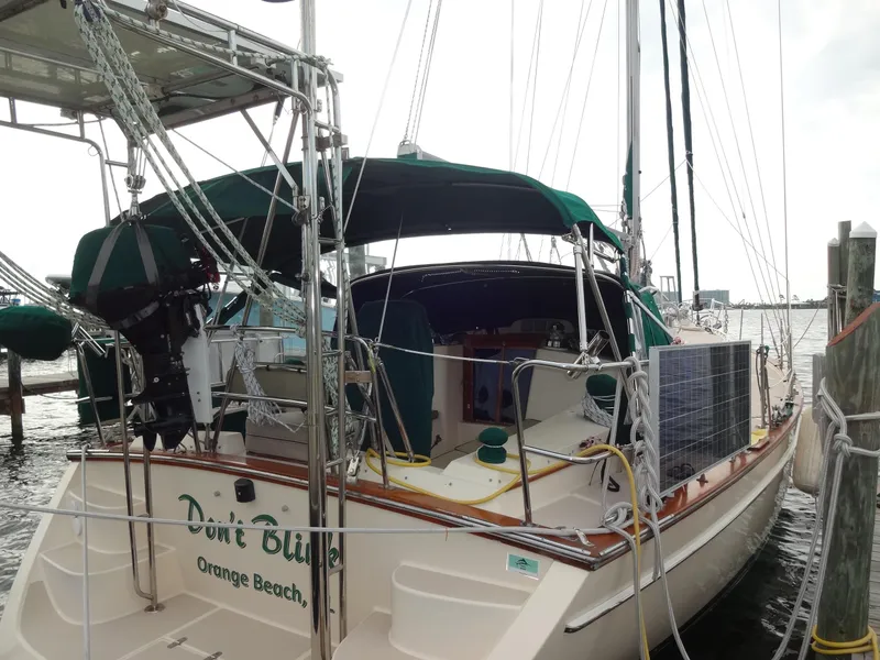 Slide: The Image of Island Packet 440 2006 - 105