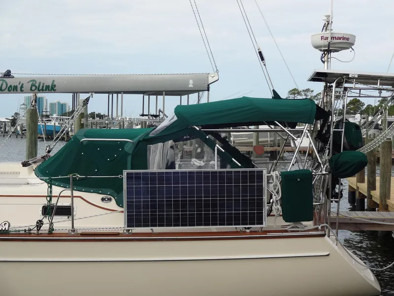 Slide: The Image of Island Packet 440 2006 - 107