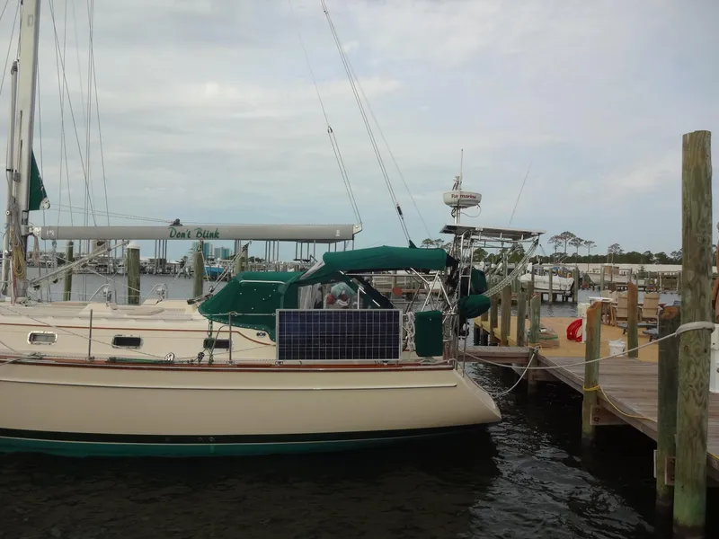 Slide: The Image of Island Packet 440 2006 - 108