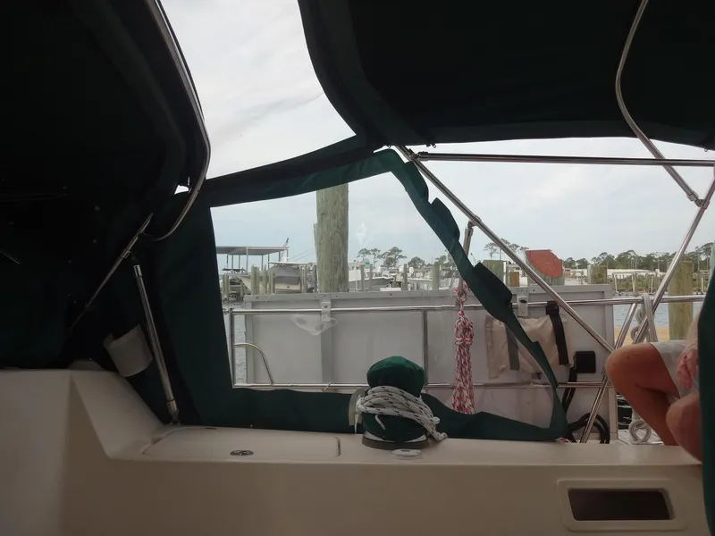 Slide: The Image of Island Packet 440 2006 - 110