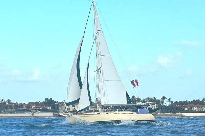 Slide: The Image of Island Packet 440 2006 - 125