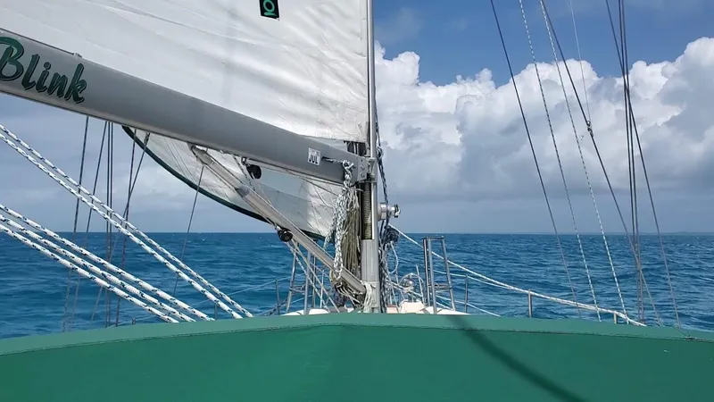 Slide: The Image of Island Packet 440 2006 - 143