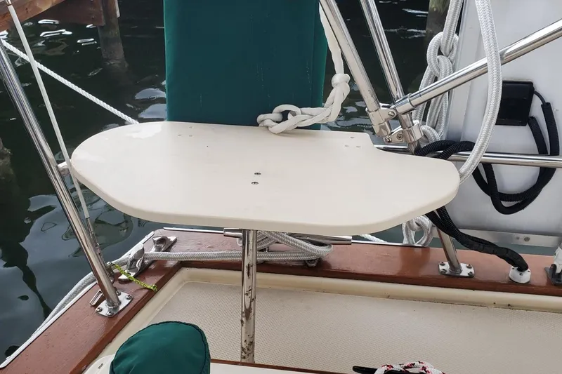 Slide: The Image of Island Packet 440 2006 - 148