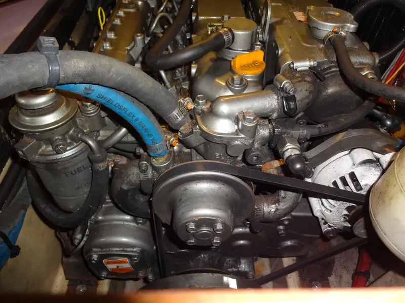 Slide: The Image of engine pullies, hoses and belts - 151