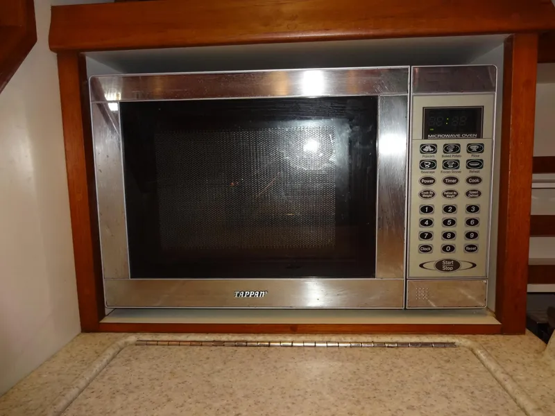 Slide: The Image of Tappen Microwave - 18