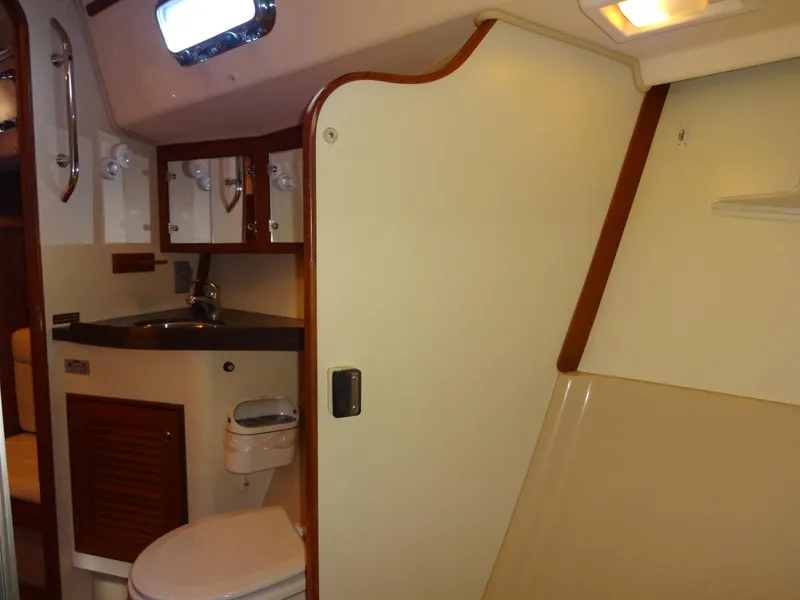 Slide: The Image of Forward shower wraparound bench seat - 38