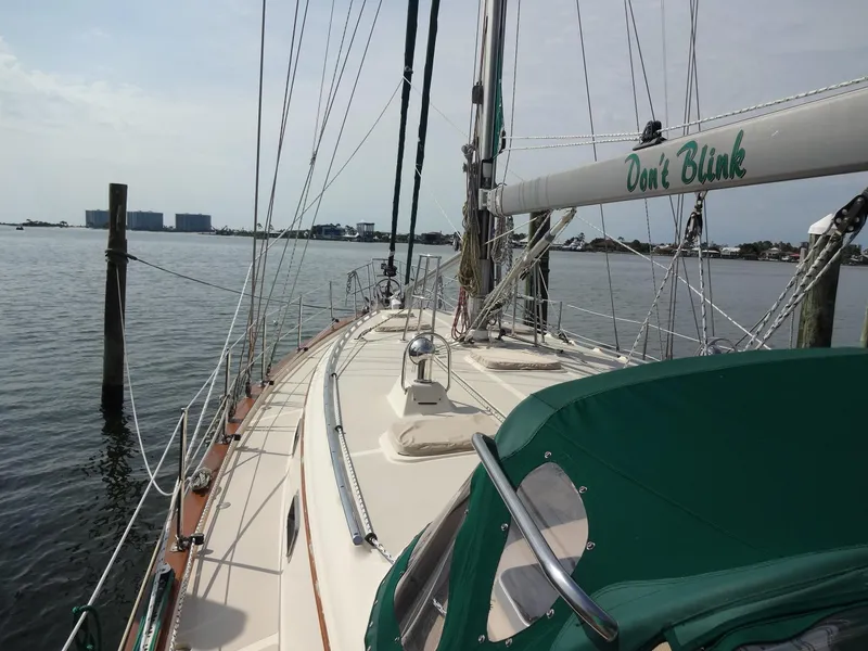 Slide: The Image of Island Packet 440 2006 - 69