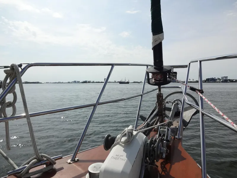 Slide: The Image of Island Packet 440 2006 - 83