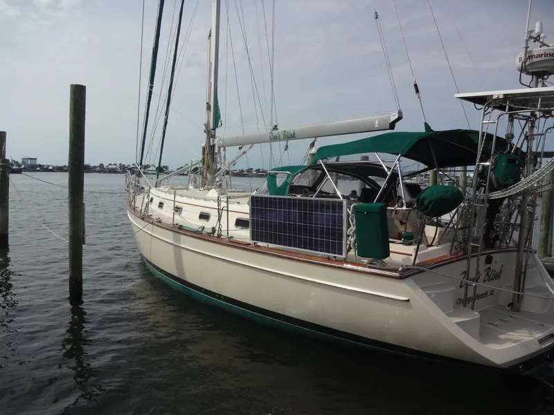 Slide: The Image of Island Packet 440 2006 - 93