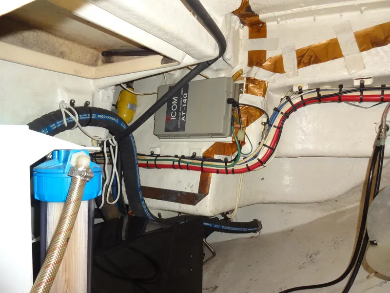 Slide: The Image of Island Packet 440 2006 - 96