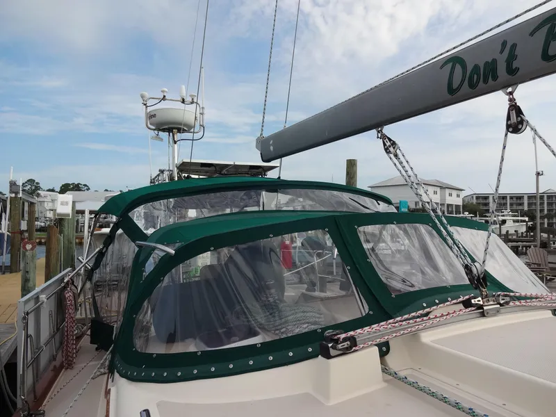 Slide: The Image of Island Packet 440 2006 - 98