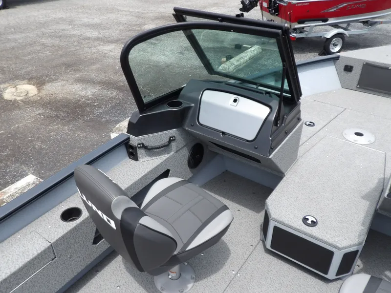 Slide: The Image of Lund 1775 Adventure Sport 2024 - 17