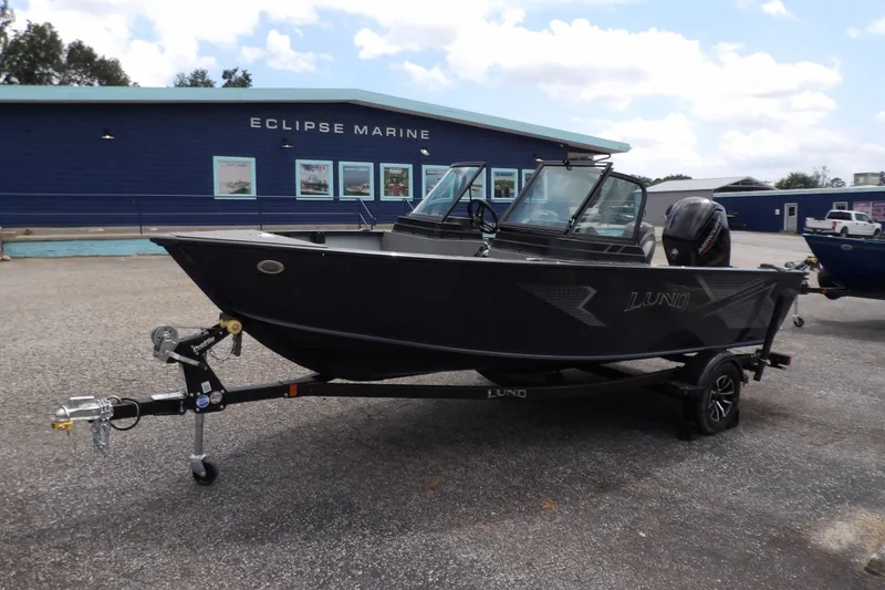 Slide: The Image of Lund 1775 Adventure Sport 2024 - 9