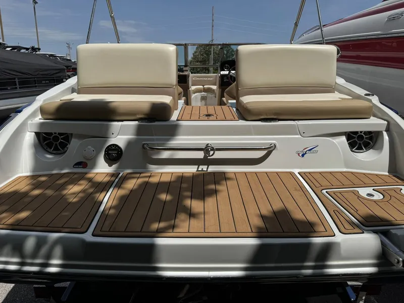 Slide: The Image of Crownline Boats 240 SS 2021 - 17
