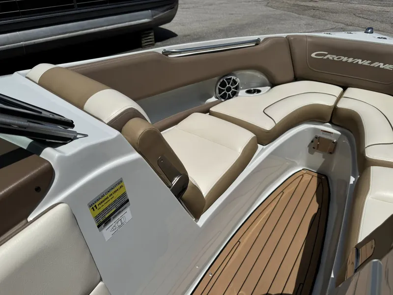 Slide: The Image of Crownline Boats 240 SS 2021 - 20