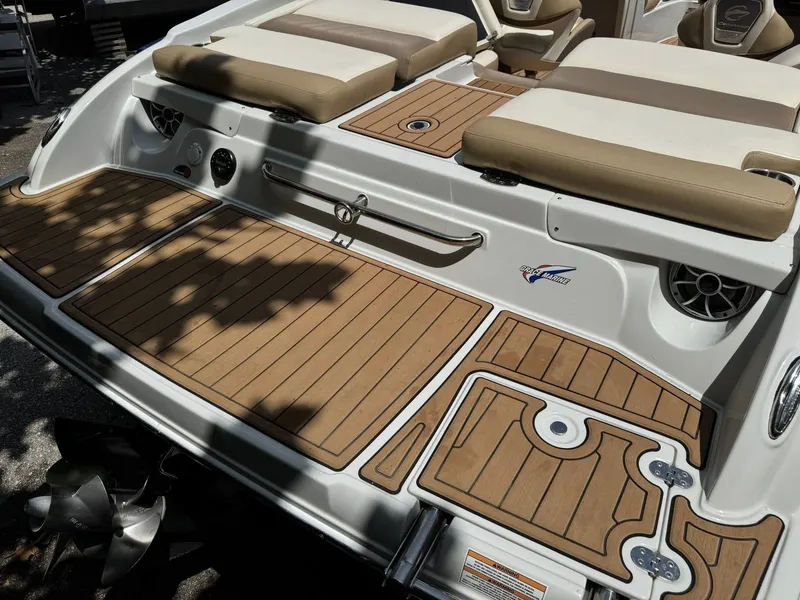 Slide: The Image of Crownline Boats 240 SS 2021 - 5
