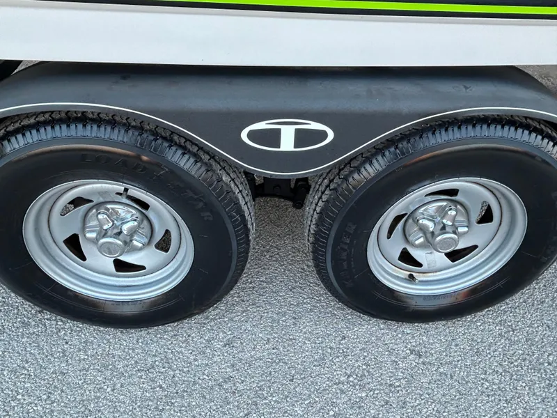 Slide: The Image of Tahoe 2150 CC 2020 - 56