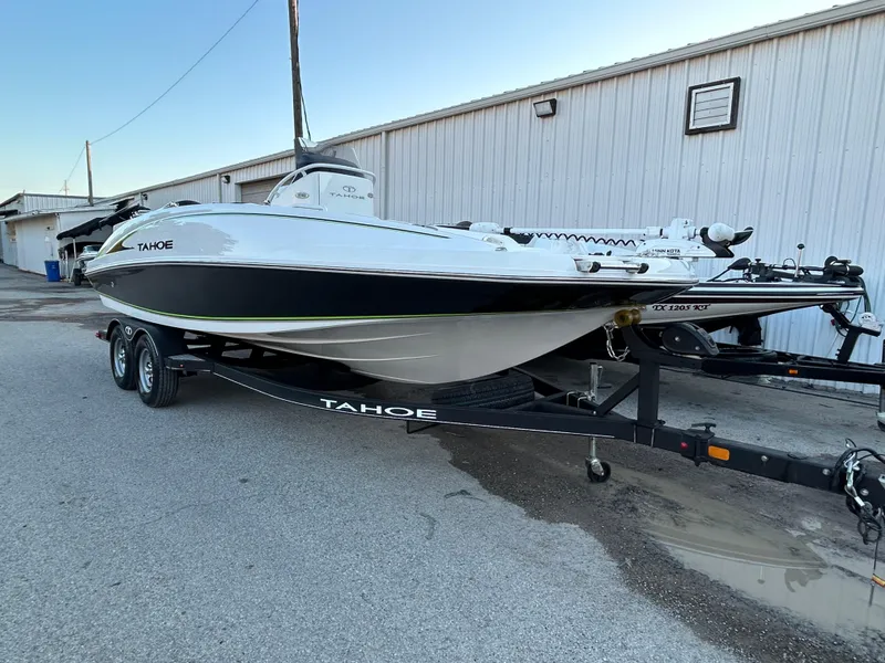 Slide: The Image of Tahoe 2150 CC 2020 - 62