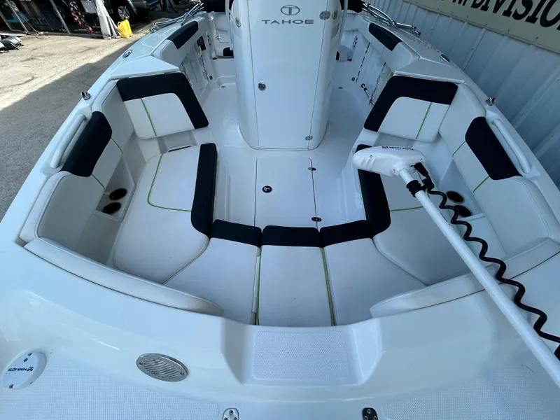 Slide: The Image of Tahoe 2150 CC 2020 - 73