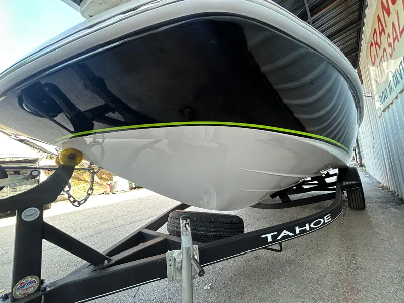 Slide: The Image of Tahoe 2150 CC 2020 - 75