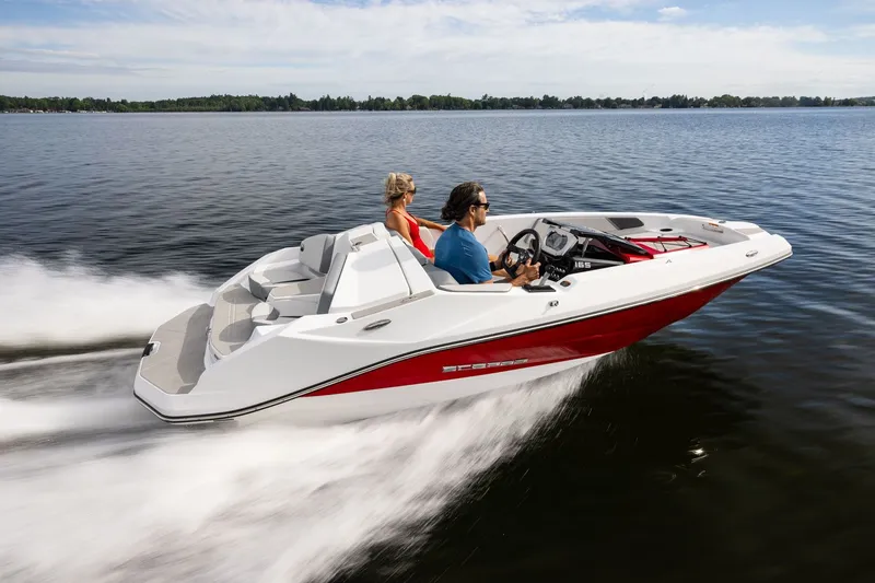 Slide: The Image of Scarab 165 SE 2026 - 31