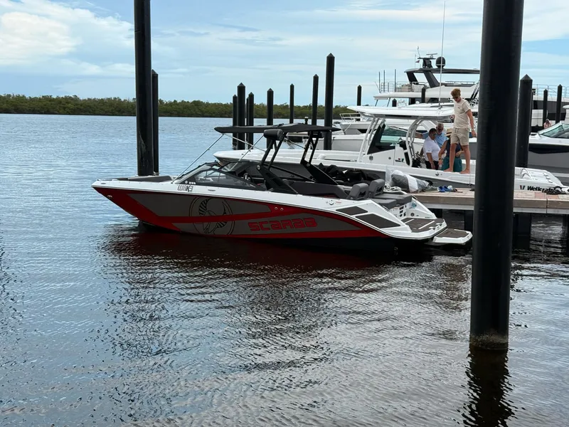 Slide: The Image of Scarab 235 LX Wake 2025 - 4