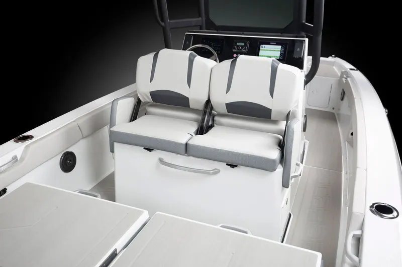 Slide: The Image of Scarab 235 Open SE 2025 - 13