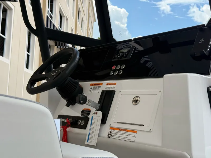 Slide: The Image of Scarab 235 Open SE 2025 - 5