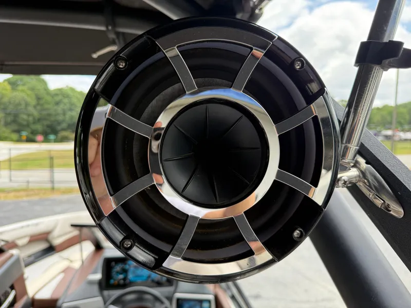 Slide: The Image of Malibu Wakesetter 25 LSV 2016 - 23